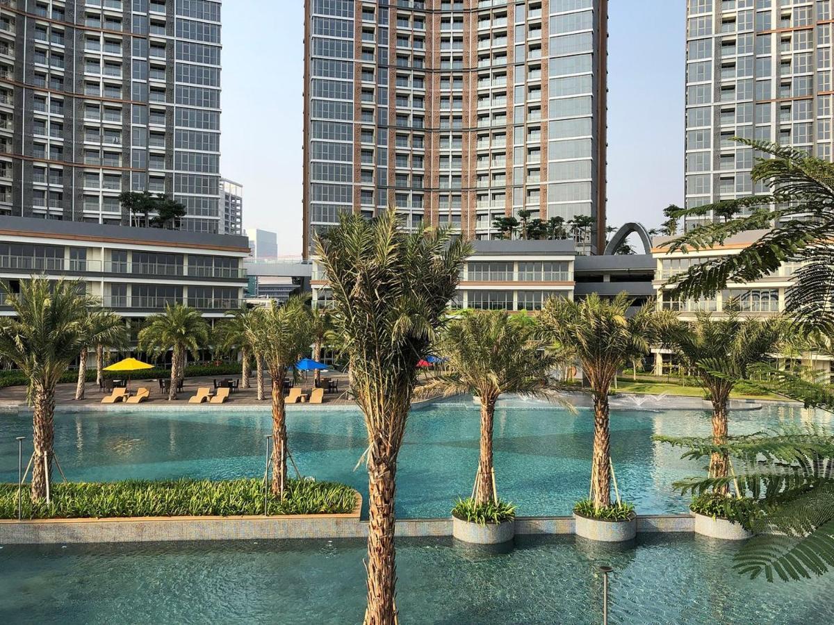 Gold Coast Apartemen Pik By Dluxx จาการ์ตา ภายนอก รูปภาพ