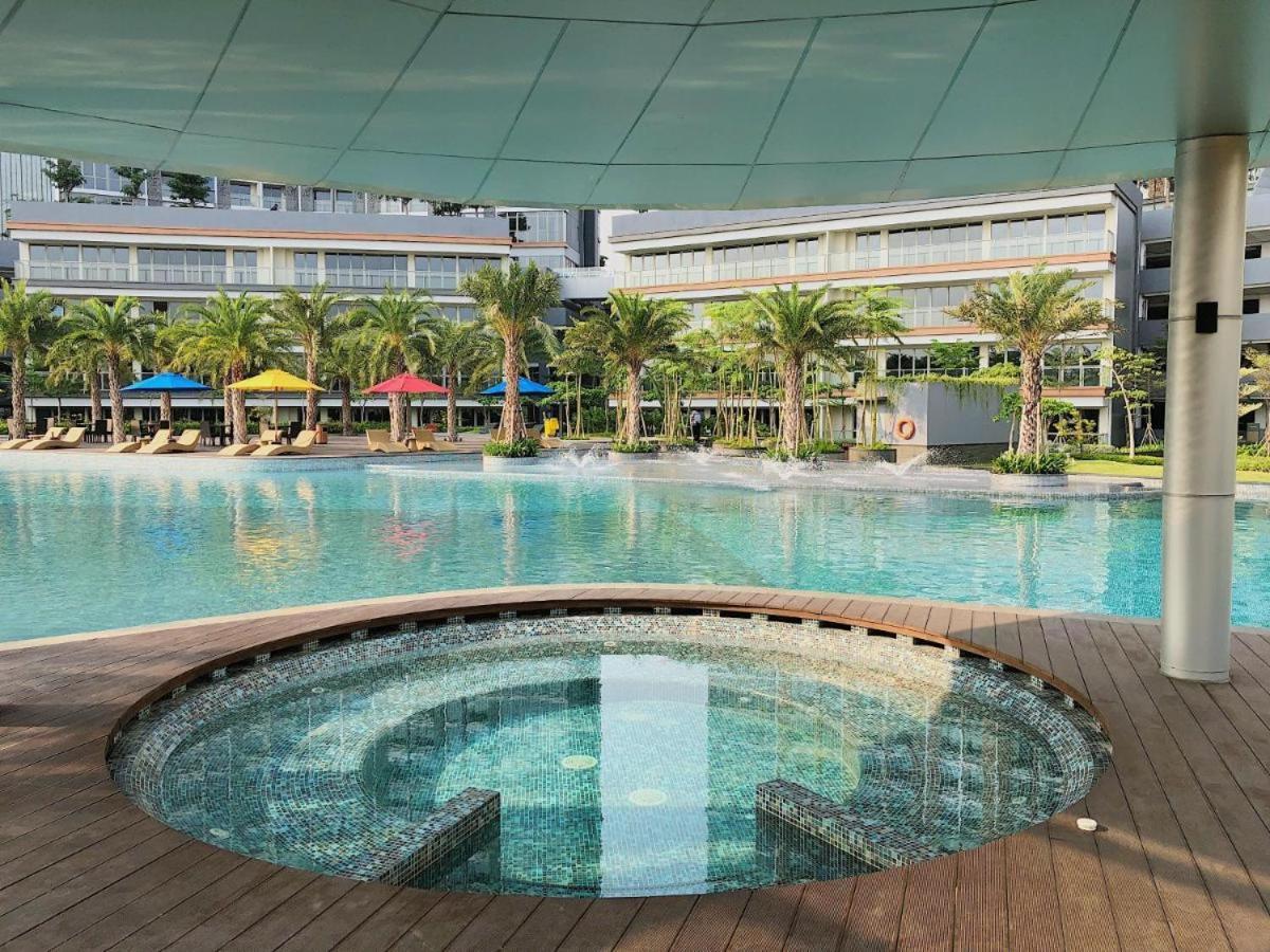 Gold Coast Apartemen Pik By Dluxx จาการ์ตา ภายนอก รูปภาพ